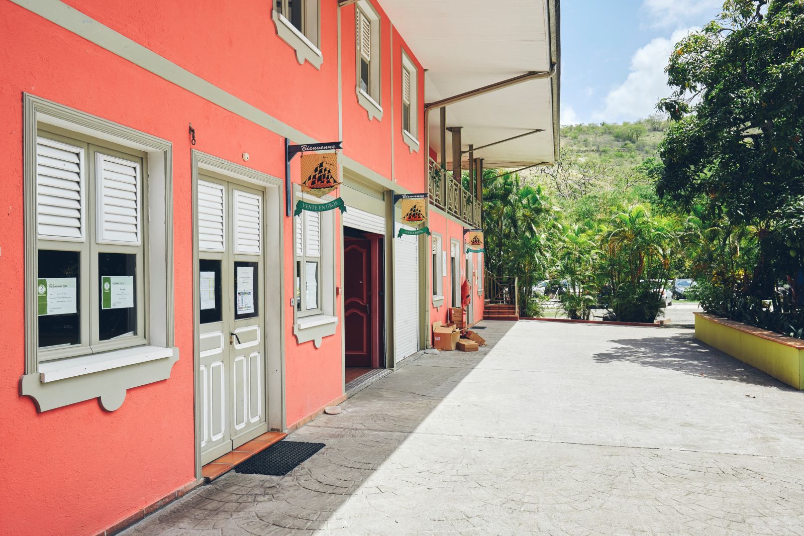 Neisson Distillery exterior